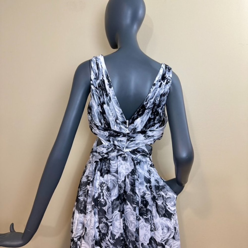 AIDAN by AIDAN MATTOX FLORAL DOUBLE V GOWN - Picture 8 of 11